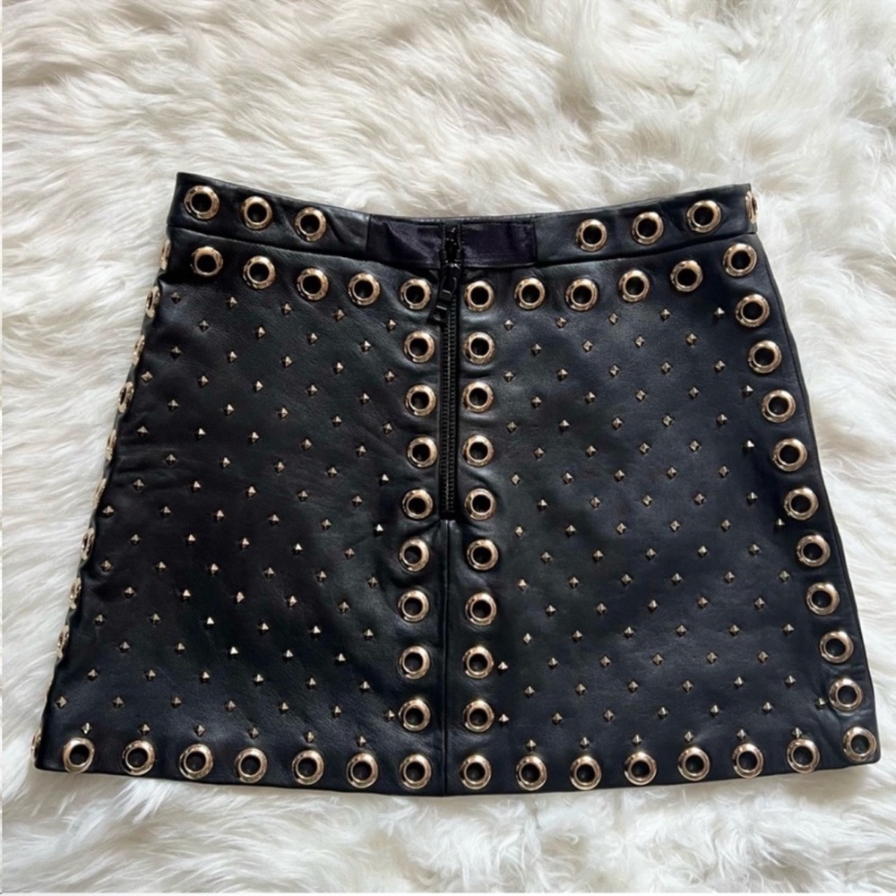 New! ALICE + OLIVIA Embellished Studded Leather Mini Skirt in Black - Picture 8 of 10